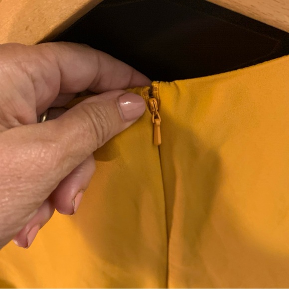 Warehouse mustard yellow shift pleated hem dress UK size 6. US 2. SKU I6 - Picture 5 of 14